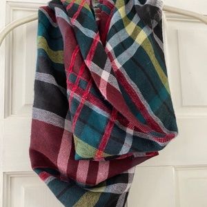 NWT! J. Jill Chenille-Textured Plaid Square Scarf - One size fits all